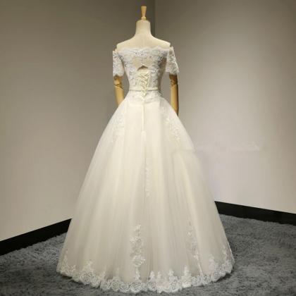 Sexy Lace Appliques Short Sleeves Ball Gown Boat..
